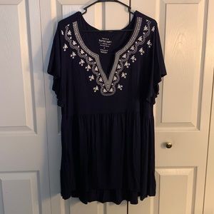 Torrid Super Soft Shirt, size 2 (equivalent to size 18/20 or 2X)
